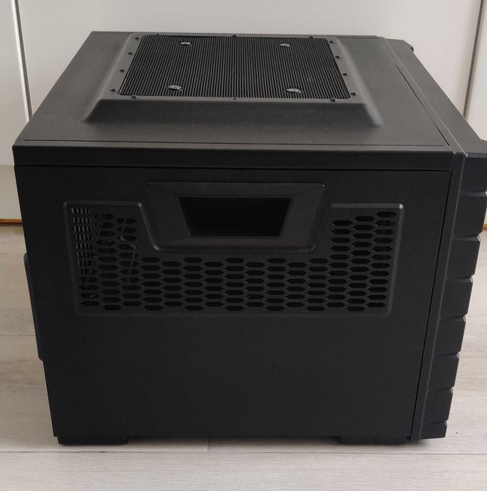 Легендарный корпус ATX Cooler Master HAF XB
