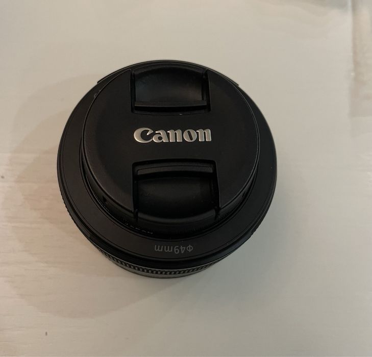 Canon EF 50mm f/1.8 STM