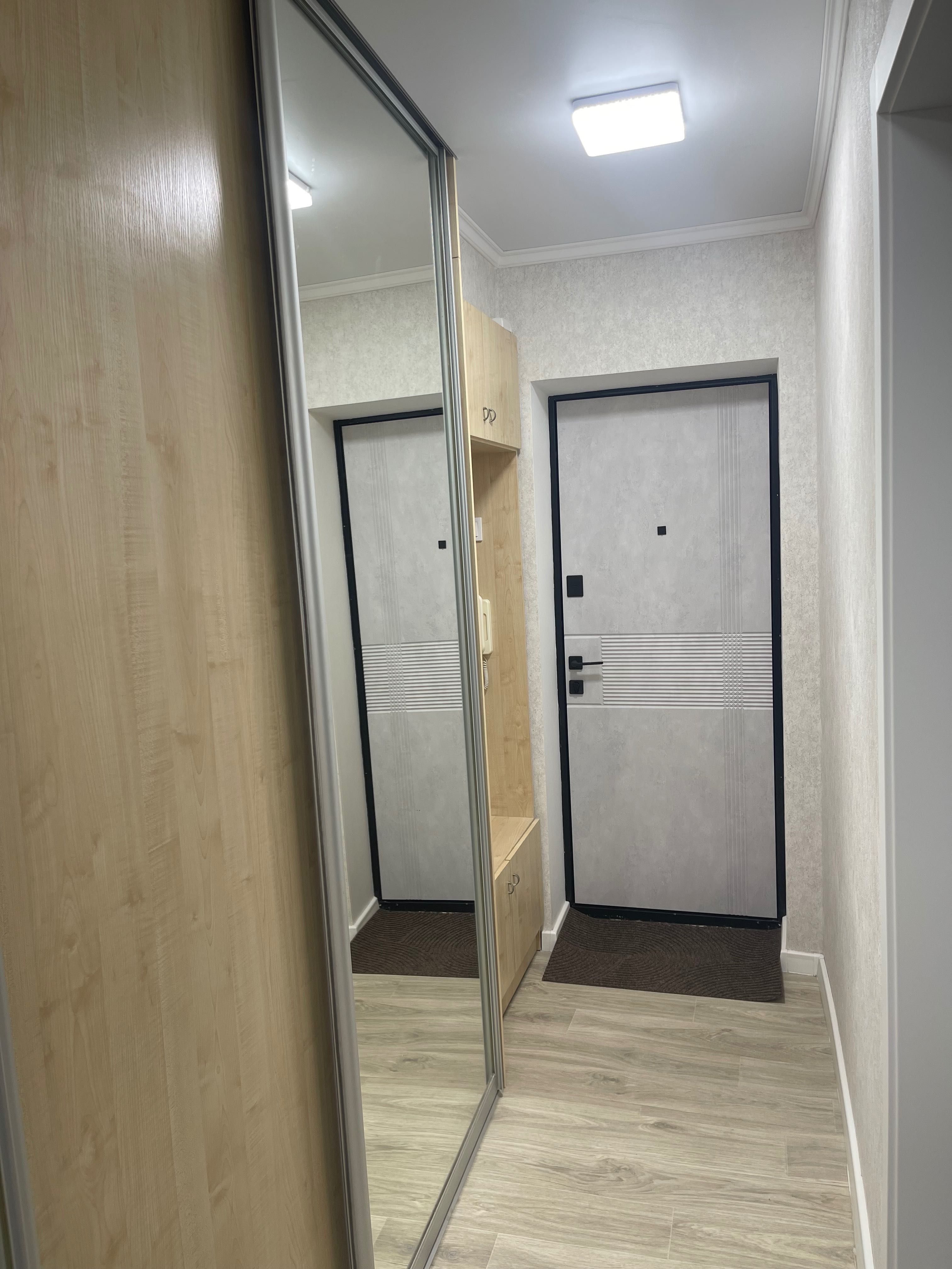 Отличная квартира и район 1 комн.(высотка)  Адмиральский пр./Гераневая