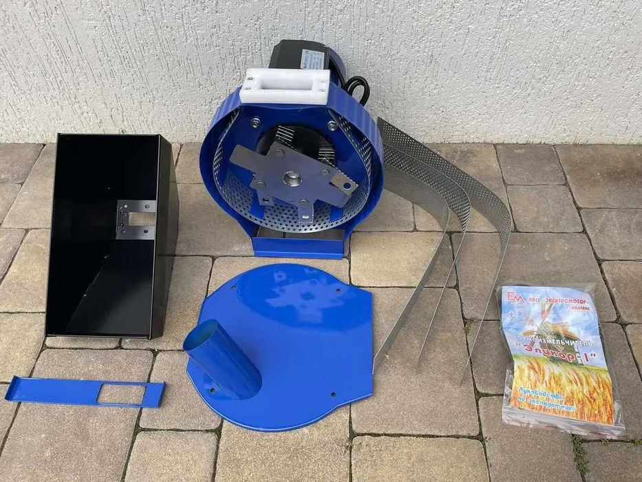 Кормоизмельчитель ЭЛИКОР-1 исполнение 3,ПОЛТАВА 2,5 кВт. Электромотор.