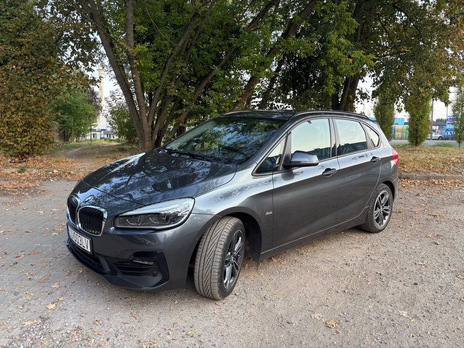 BMW Seria 2 BMW 218i Active Tourer eSport 2018 - 71 tys. km przebiegu