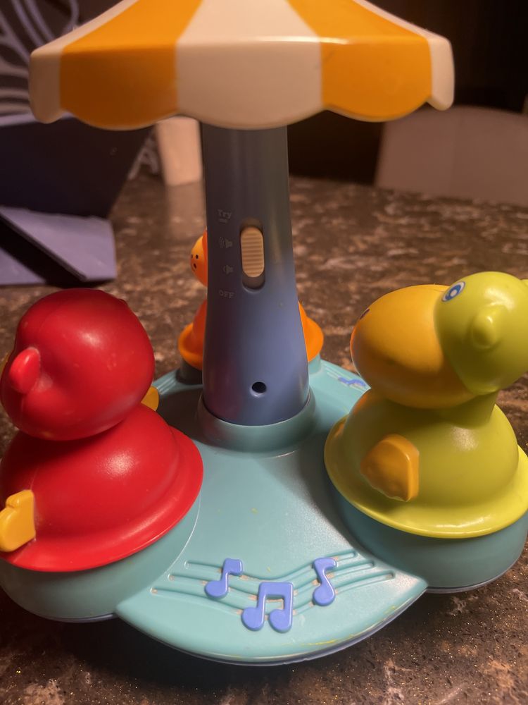 Игрушка карусель