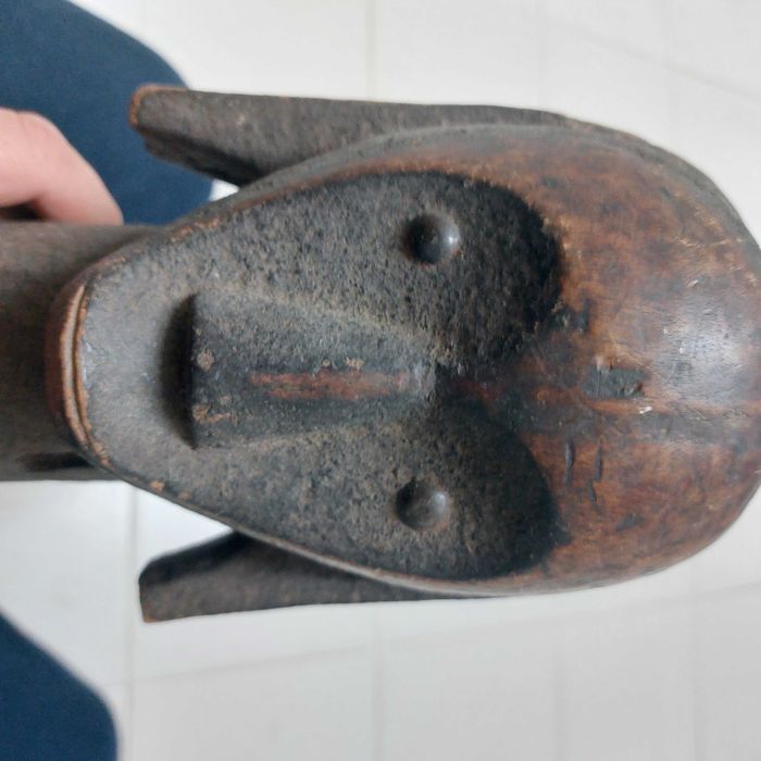 Estatueta Africana Fang relicário