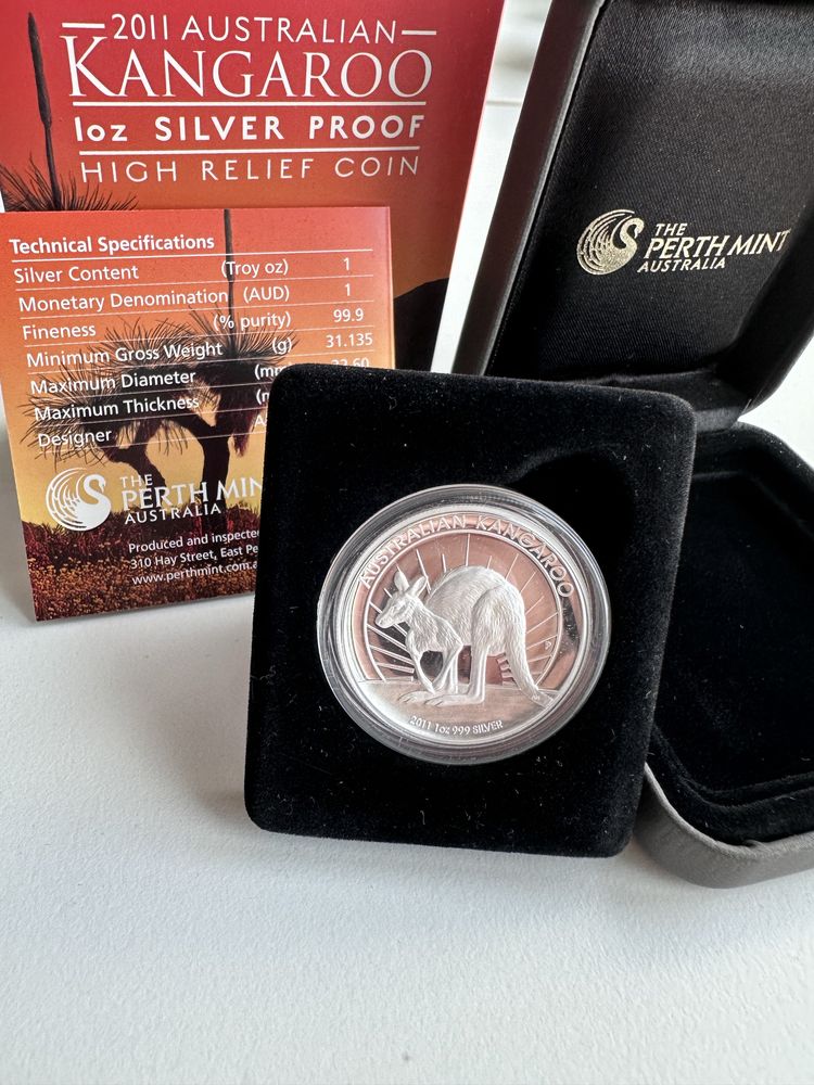 Срібна монета 2011 1oz кенгуру Австралія