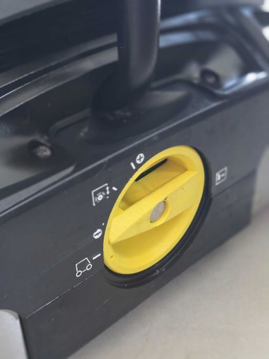 Szorowarka Kompaktowa walcowa KARCHER BR 40/10 C 230V GWARANCJA 2022 R