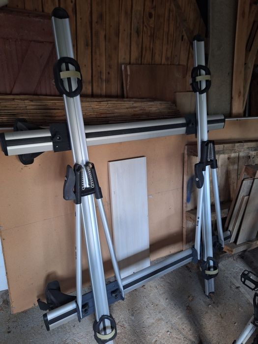 Bagażnik na dach na dwa rowery