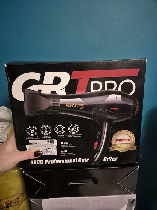 Suszarka do włosów GRT Pro 8800