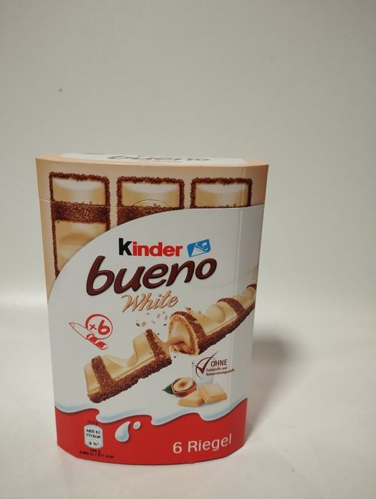 Bueno białe 6 batoników w opakowaniu