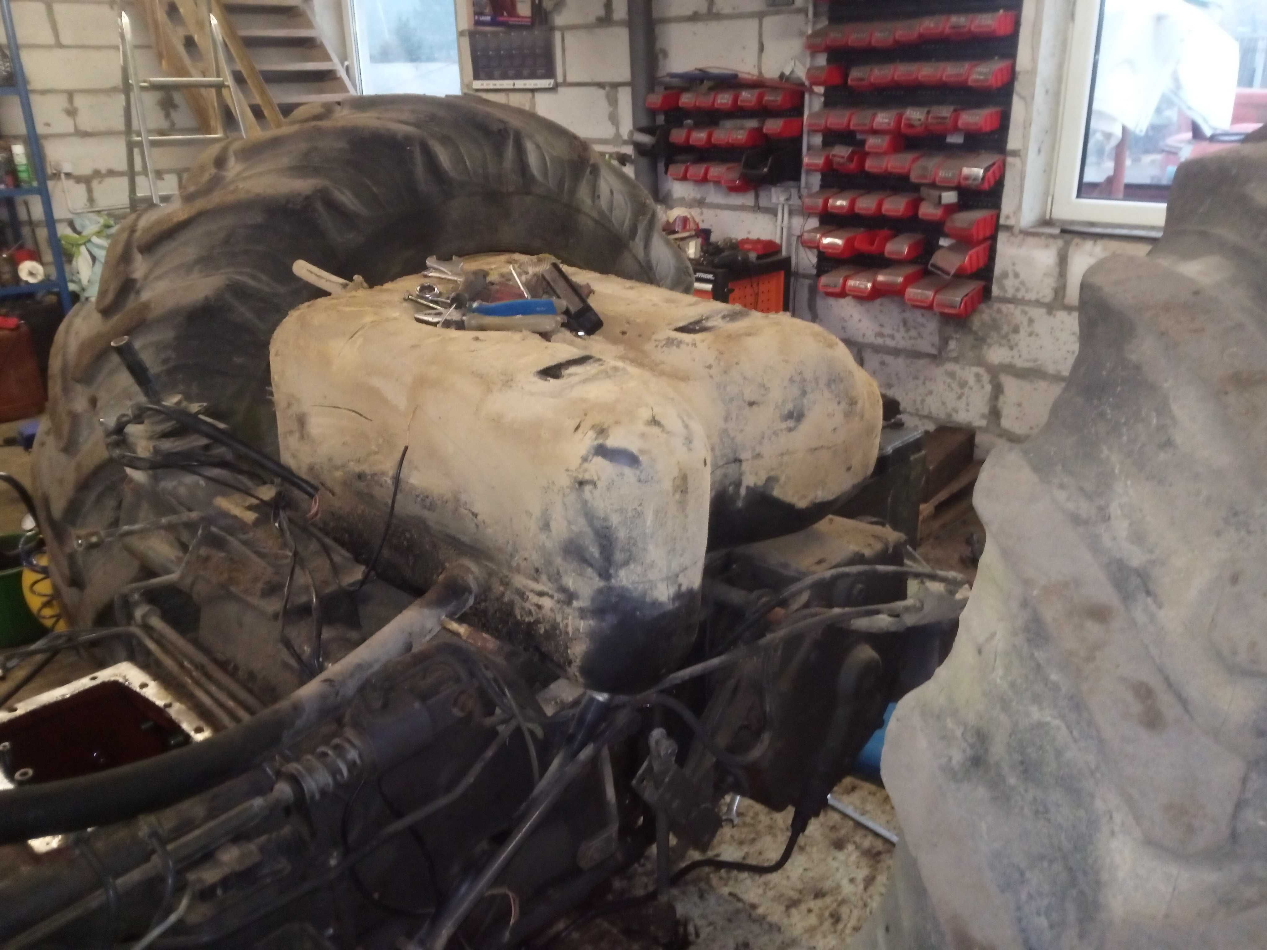 Renault 110-54  bak zbiornik paliwa 106-54 i 120-54 i 133-54 i 155-54