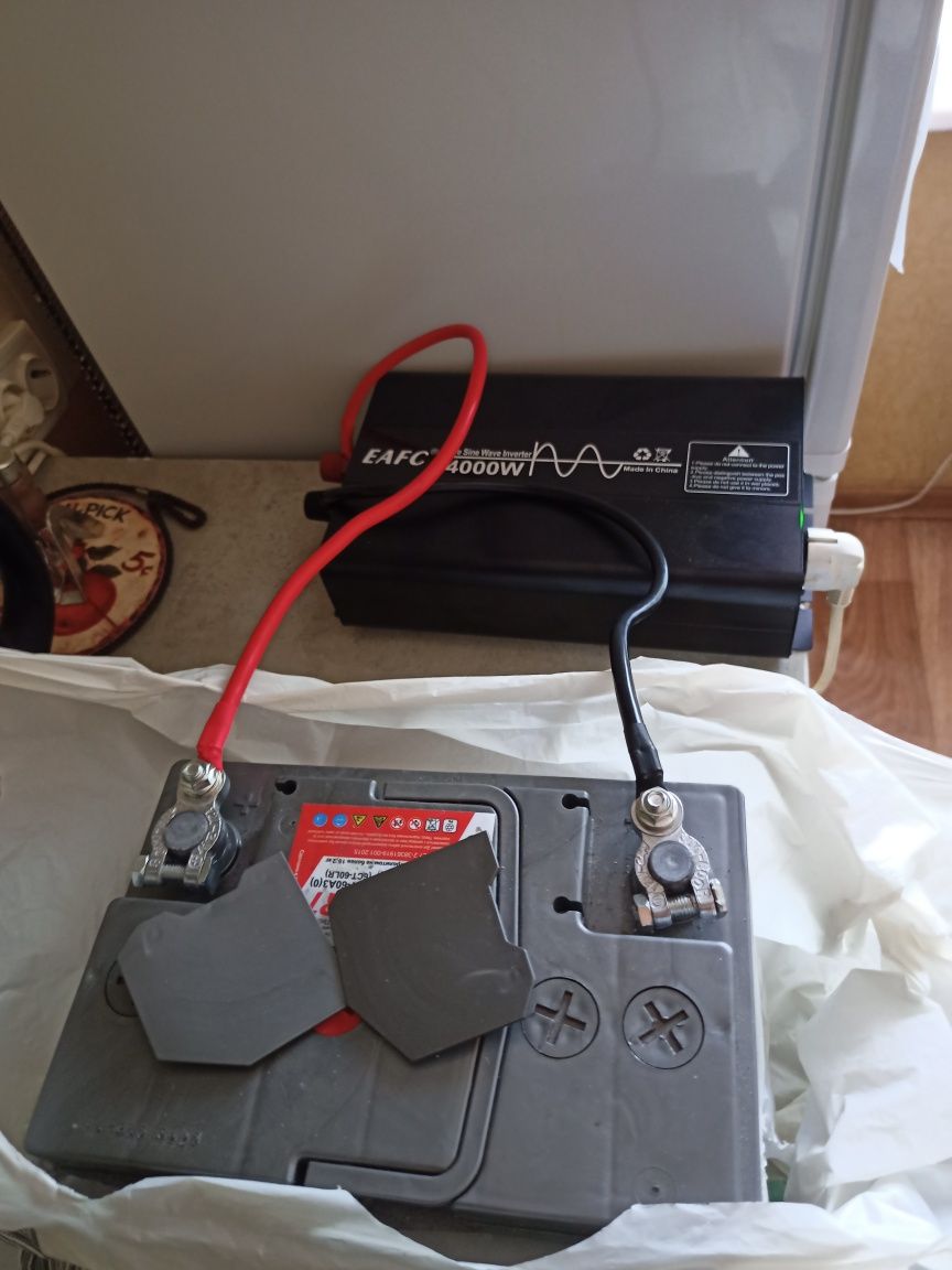 Інвертор EAFC 4000W, 12В - 220В, з чистою синусоїдою