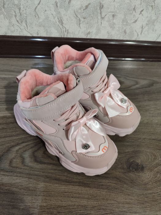 Кросівки зимові для дівчинки