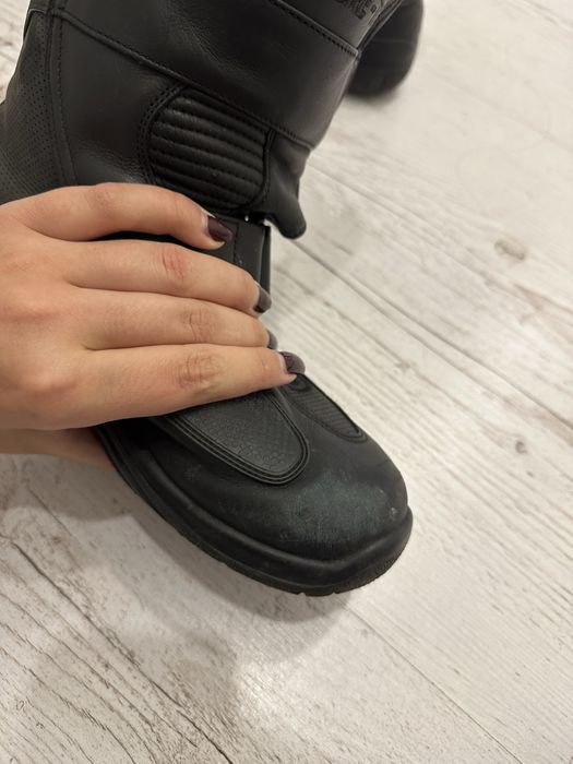 Мотоботи шкіряні