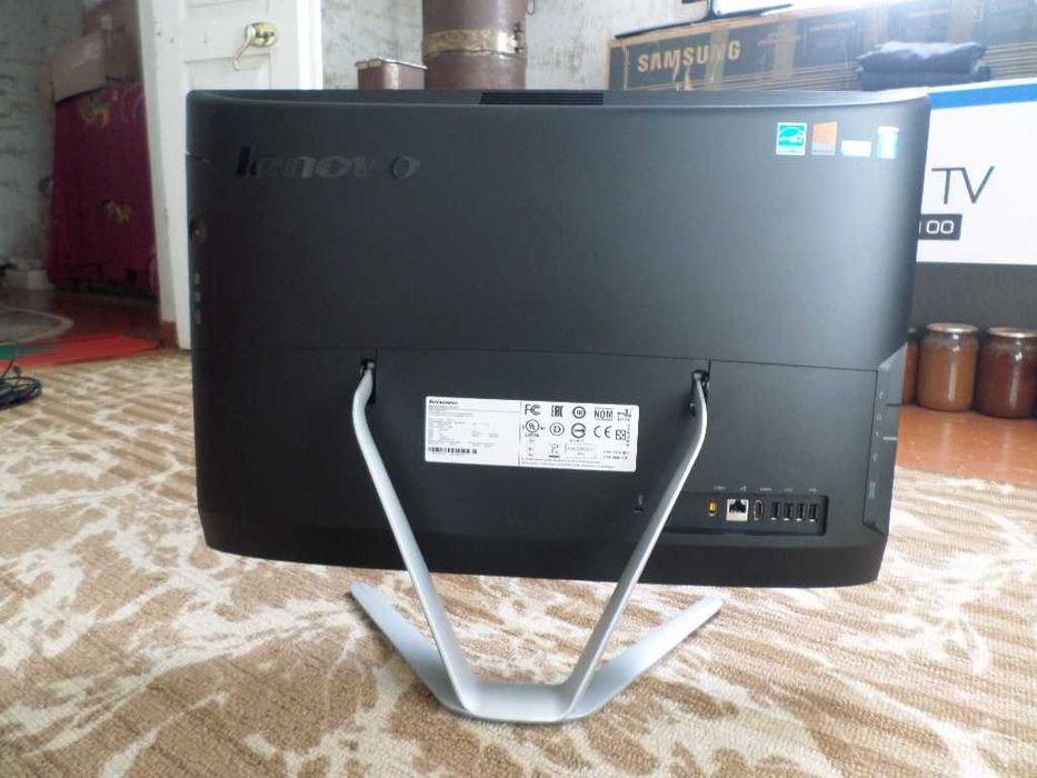 моноблок lenovo C560, l3, 4/1000Gb , Nvidia GeForce 800m