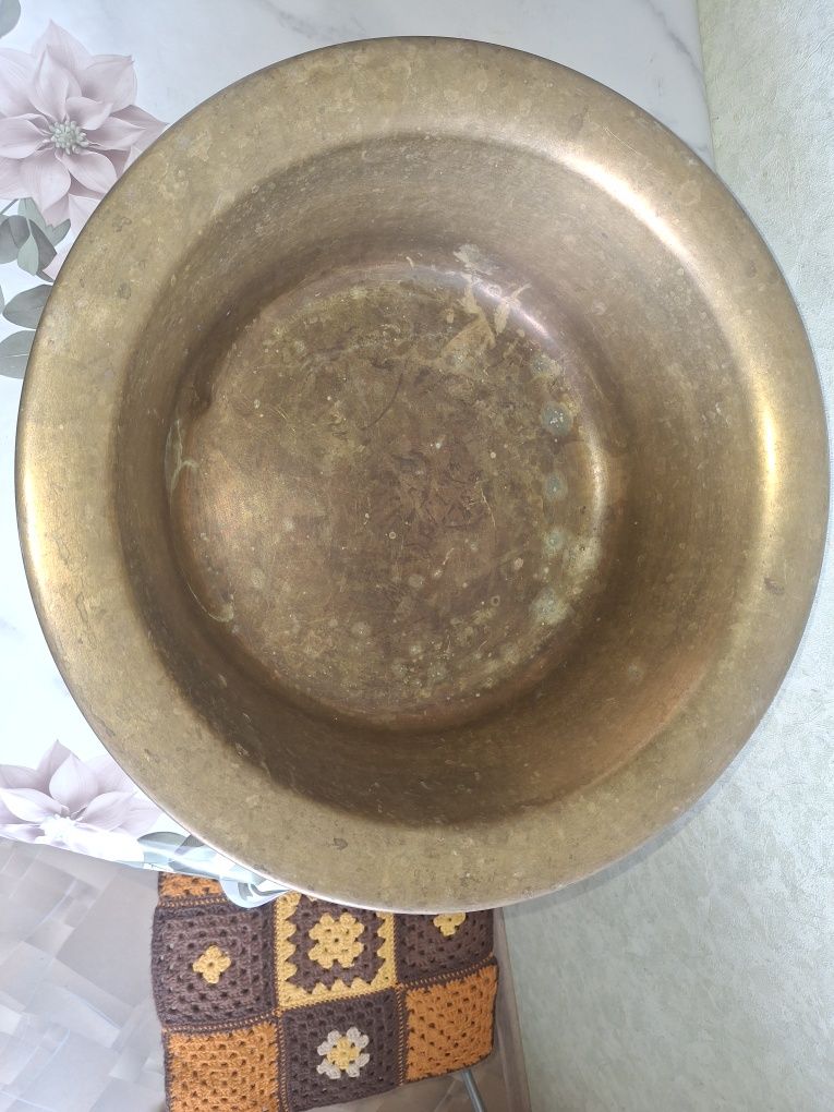 Миска латунна велика
