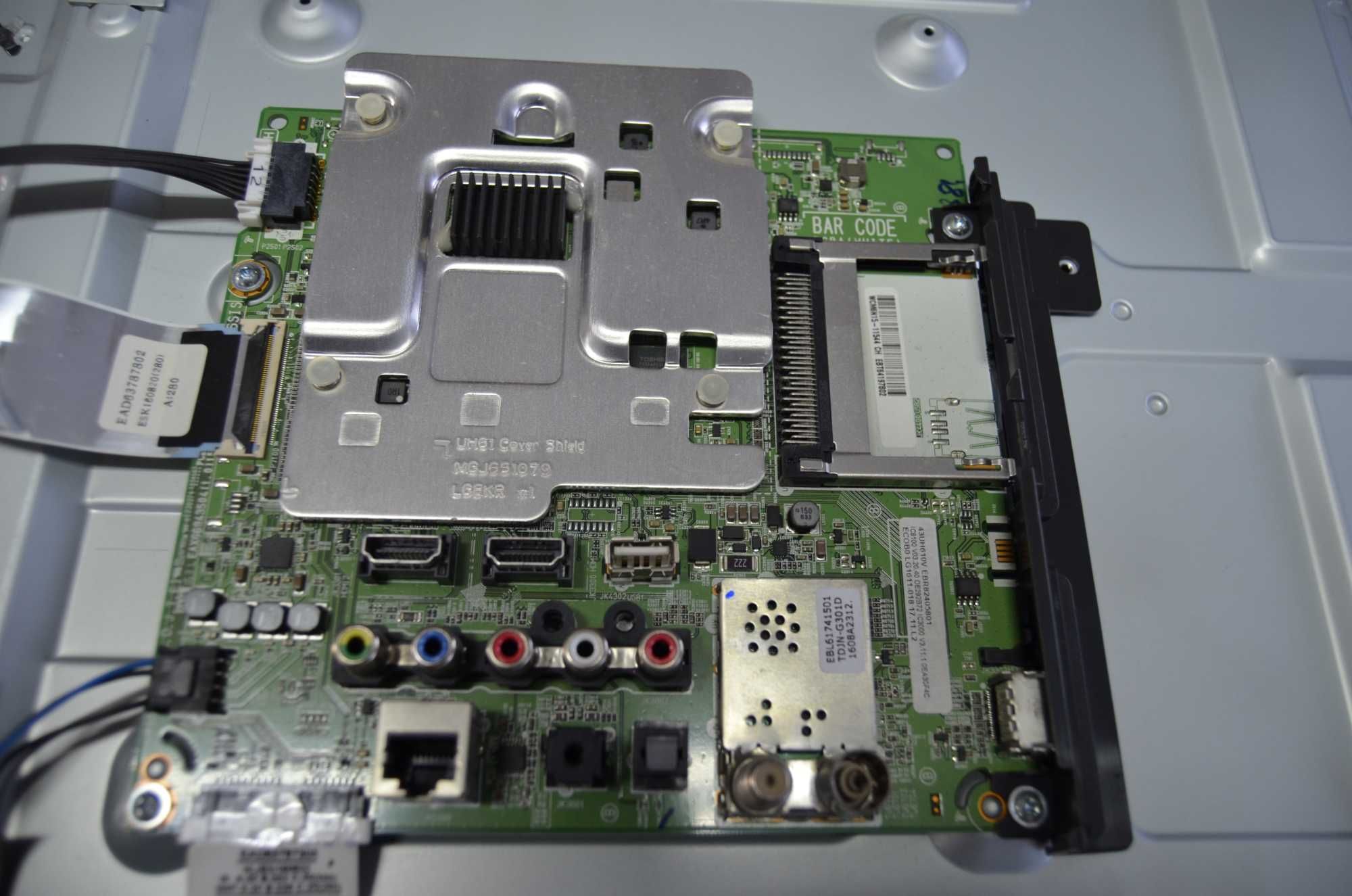 TV LG MAINBOARD EAX669_43504 (1.0), EBR824_05801, EBT641_97802