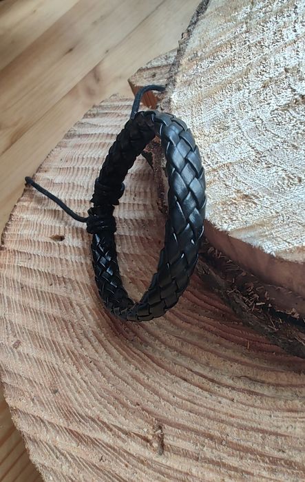 Bransoletka czarna pleciona