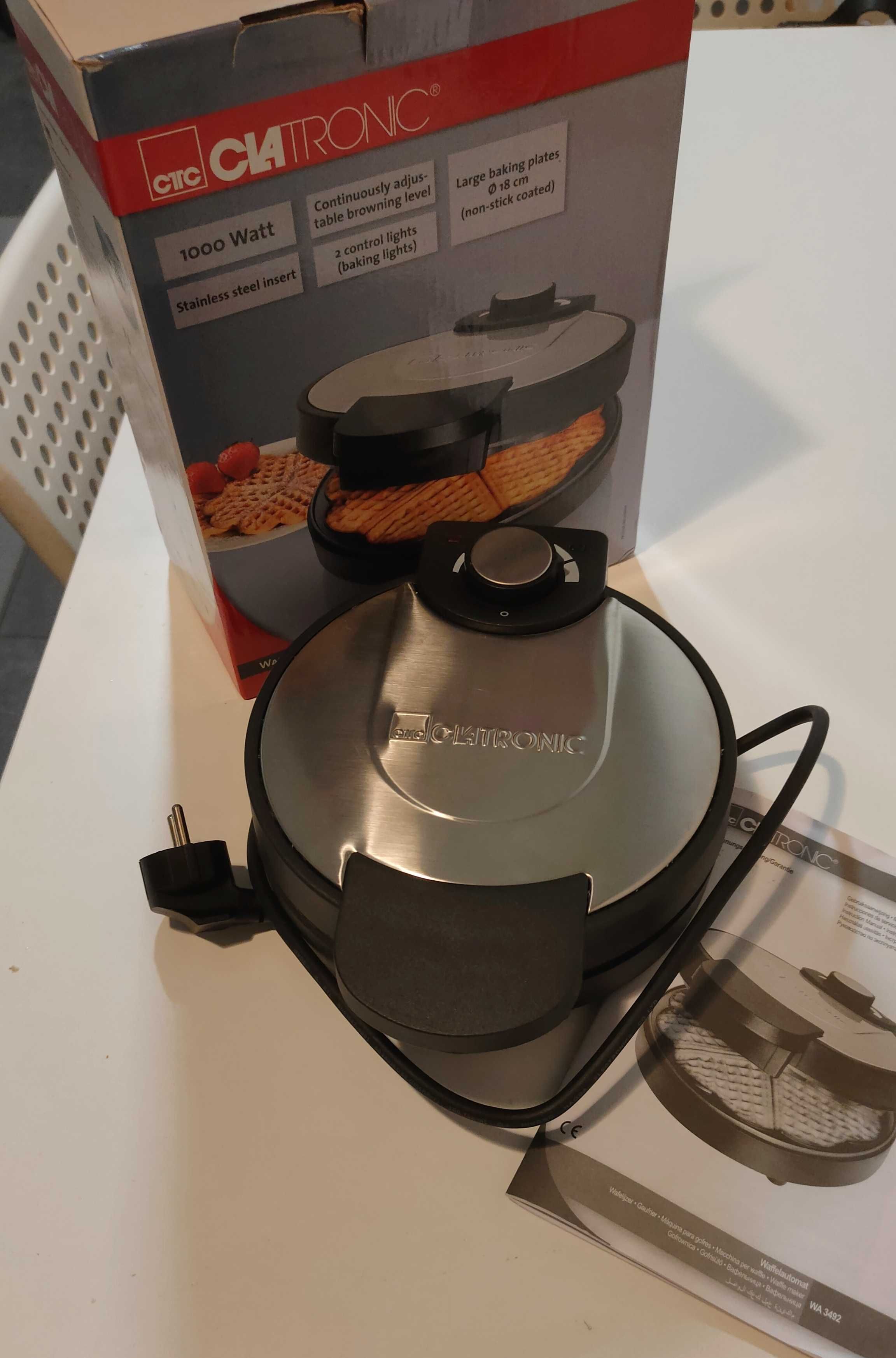 Máquina de Waffles CLATRONIC (1000 W)