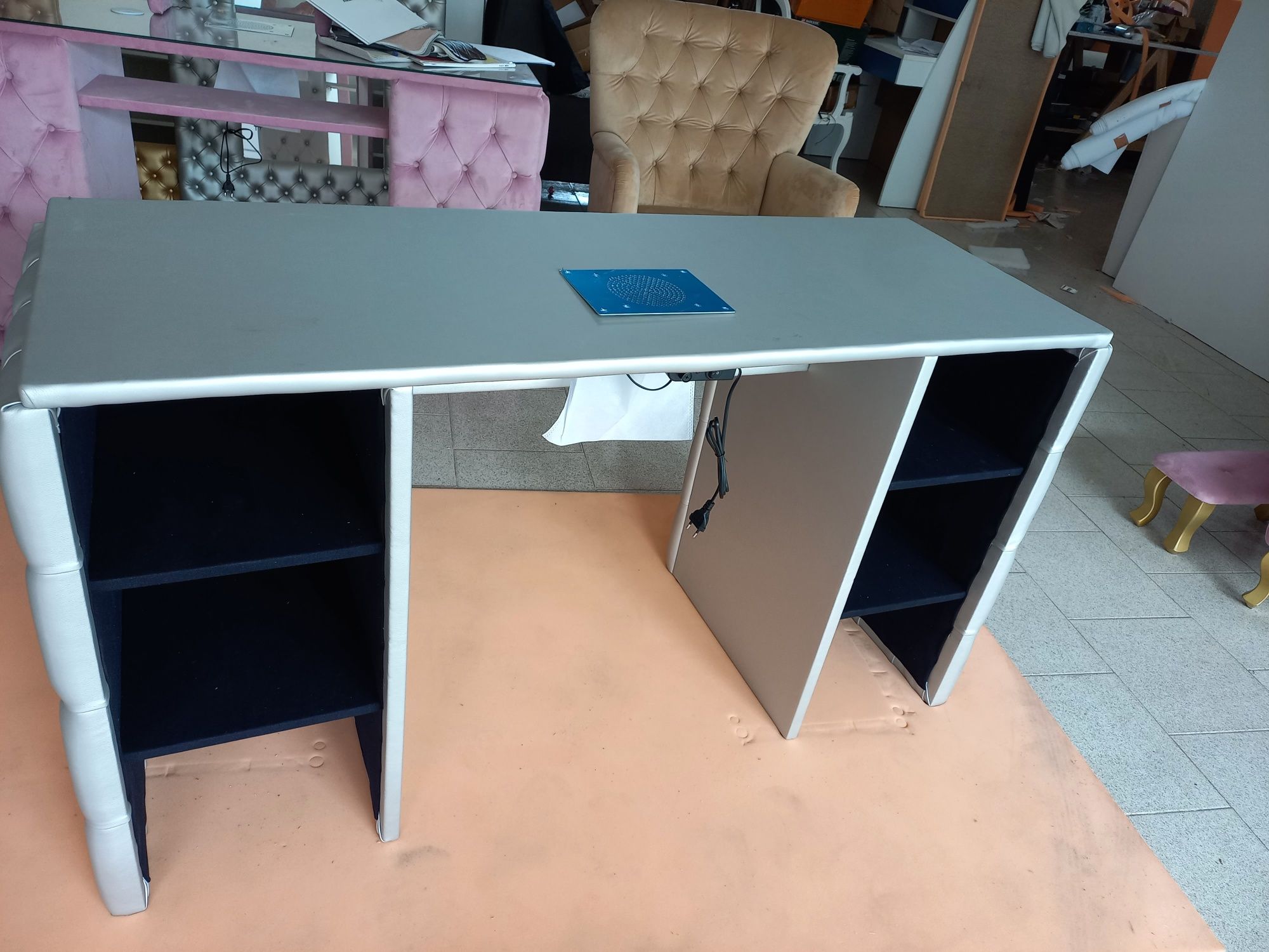Mesa de Manicure