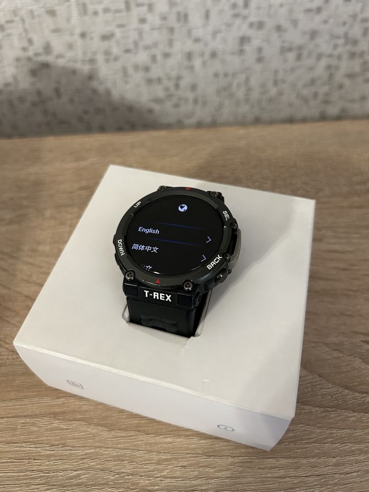 Продам часы Amazfit T REX 2