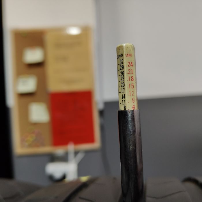 225/40/18 XL Sprzedam komplet opon letnich Continental