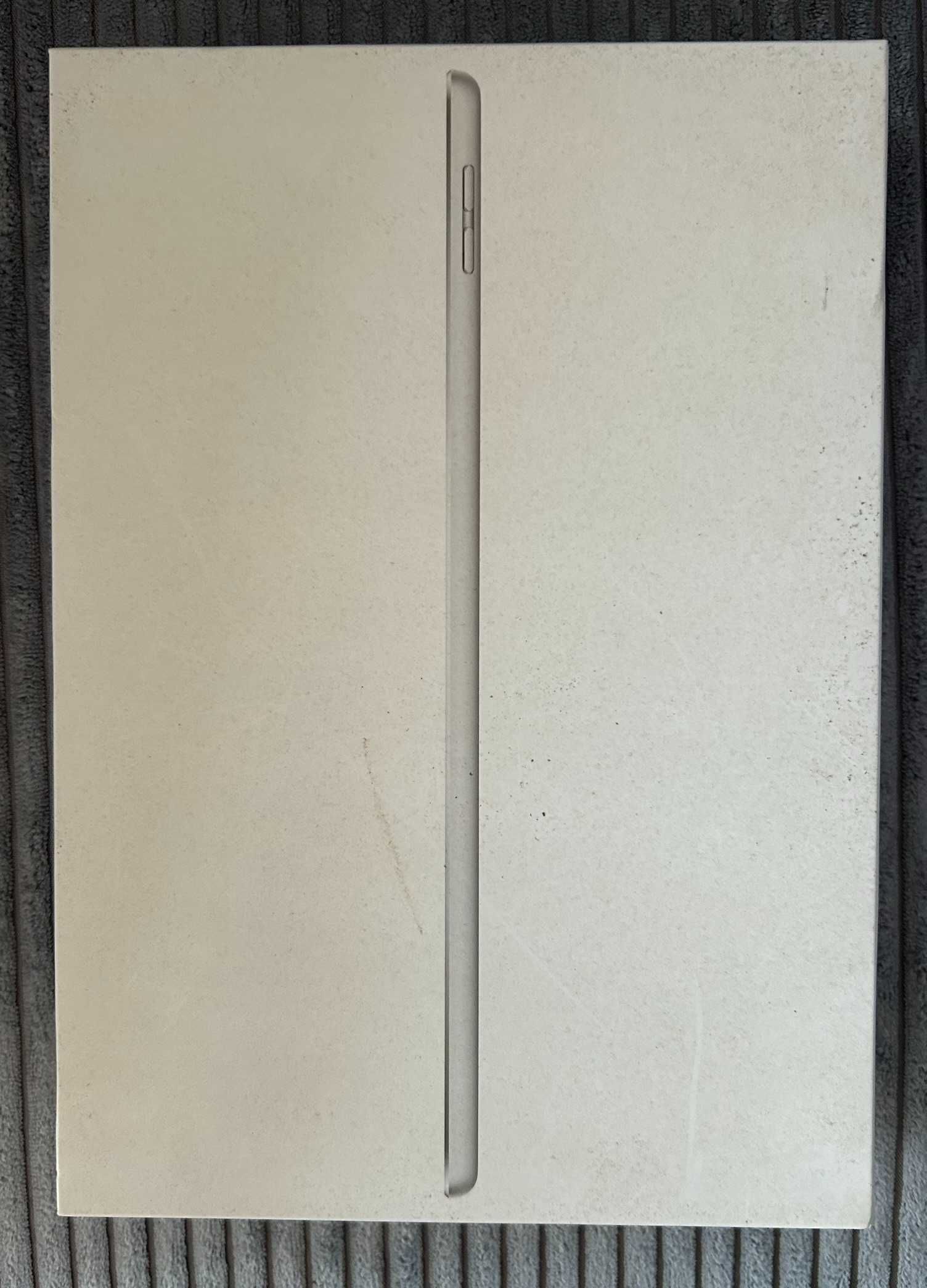 Tablet Apple iPad 9 gen 64GB Wi-Fi Szary + logitech Slim Folio