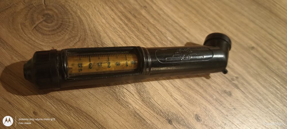 Ciśnieniomierz do kół KFM