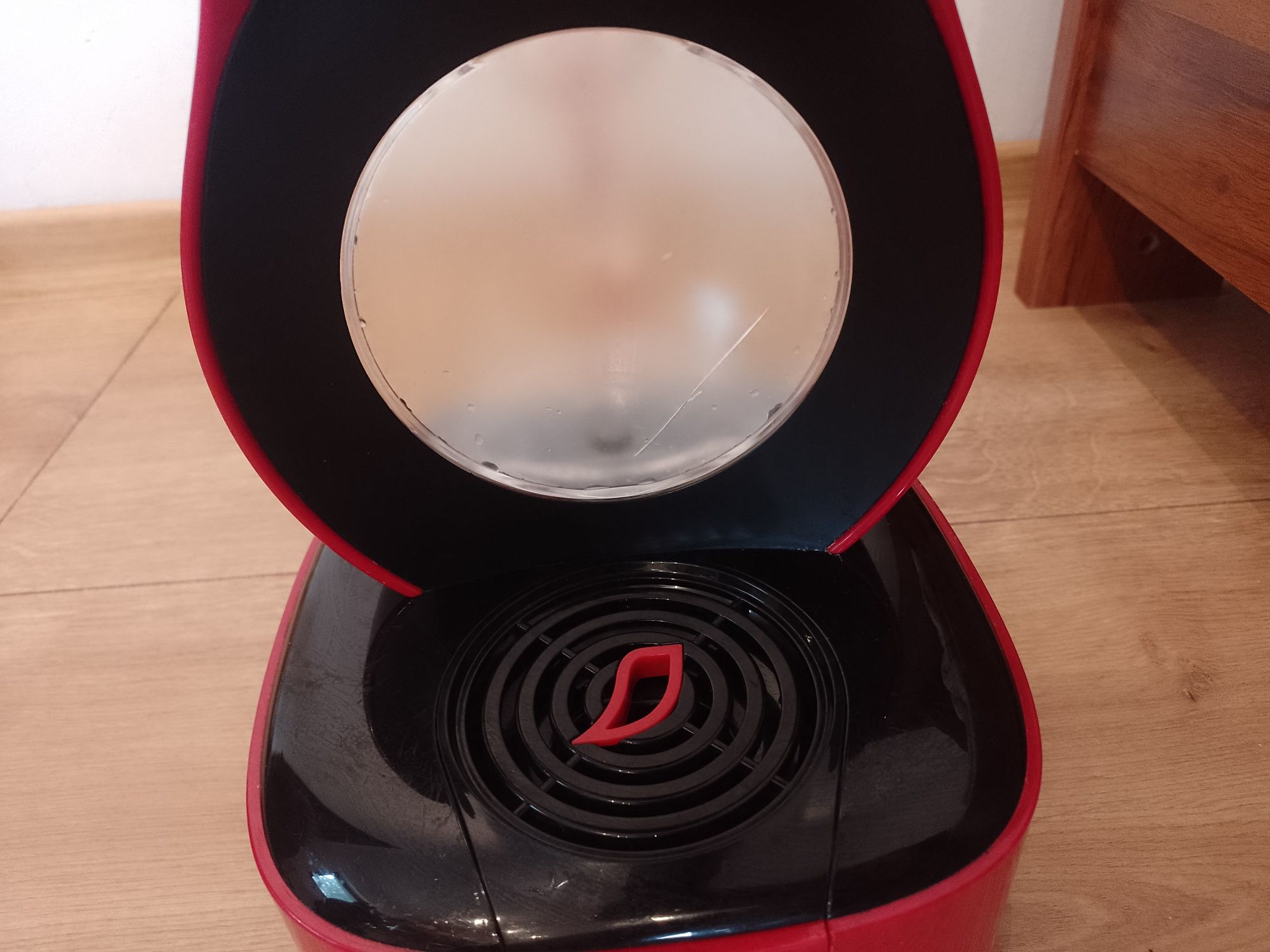 Ekspres do kawy ciśnieniowy Nescafe dolce Gusto Krups