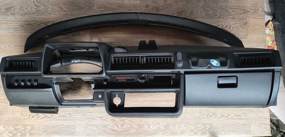 Торпеда ЗАЗ Таврия Славута торпедо Таврія 1102 передня панель консоль