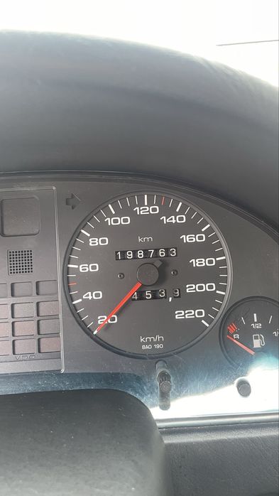 Продам Audi 80 b4 1993