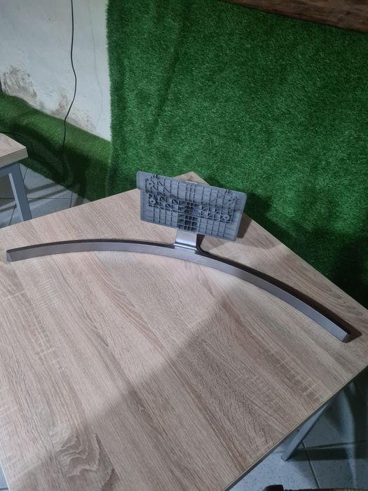 Nogą do telewizora  lg 55uk7550mla