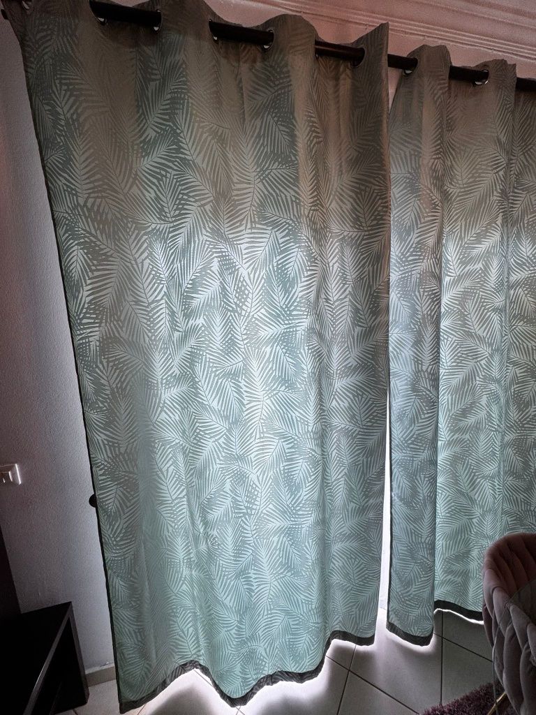 2 Cortinados novos