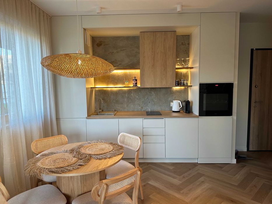 Mieszkanie 2 pokojowe z ogródkiem, siłownią i garażem. Osiedle Porto.