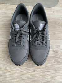 Vendo New Balance 410