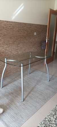 Conjunto mesa e 4 cadeiras