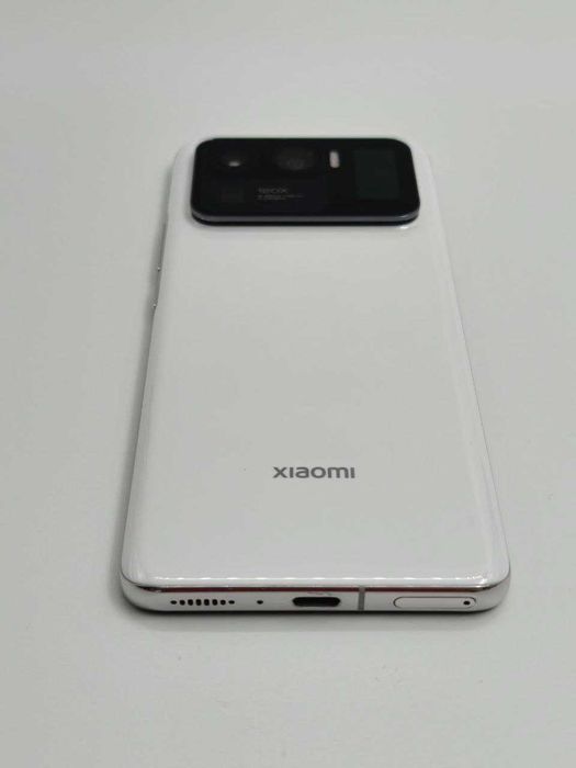Xiaomi mi11 Ulrta 12/256 бездротова зарядка android14 USB-C 120 Гц 888