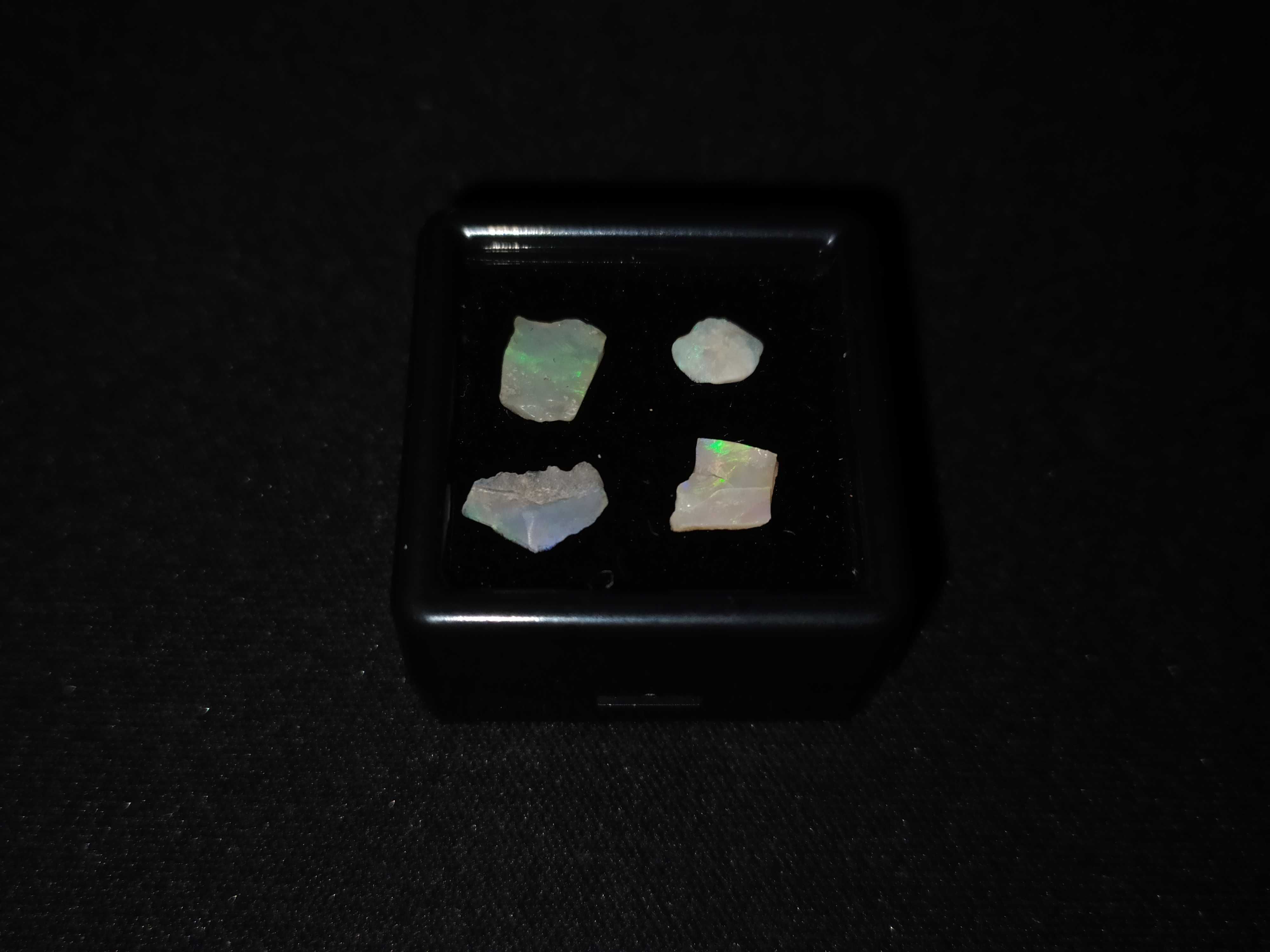 Opal Australijski Naturalny 1,05ct w pudełku