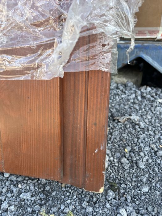 Drzwi zewnetrzne, drewniane.