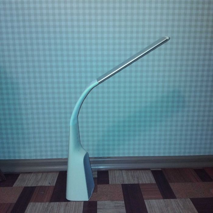 Настільна лампа Intelite DL7 9W 3000-6500K