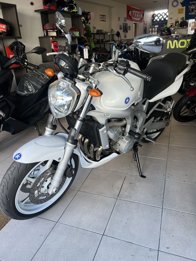 Yamaha FZ6 Ano 2004