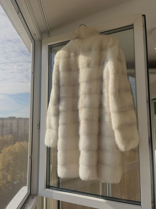 Красивая, нарядная норковая шуба, поперечка!