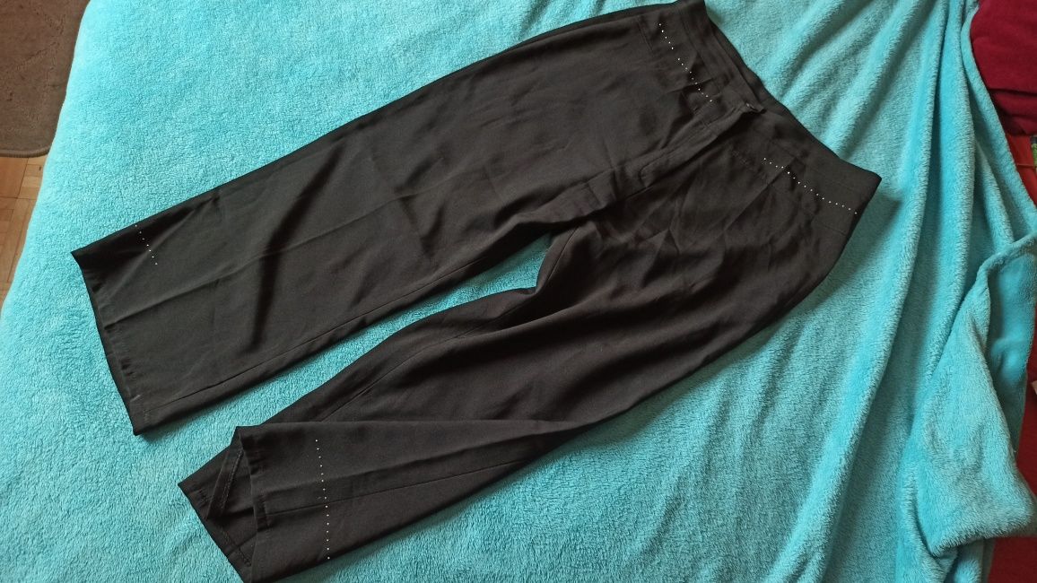 Spodnie 7/8 czarne z jecikami 40 L j.nowe