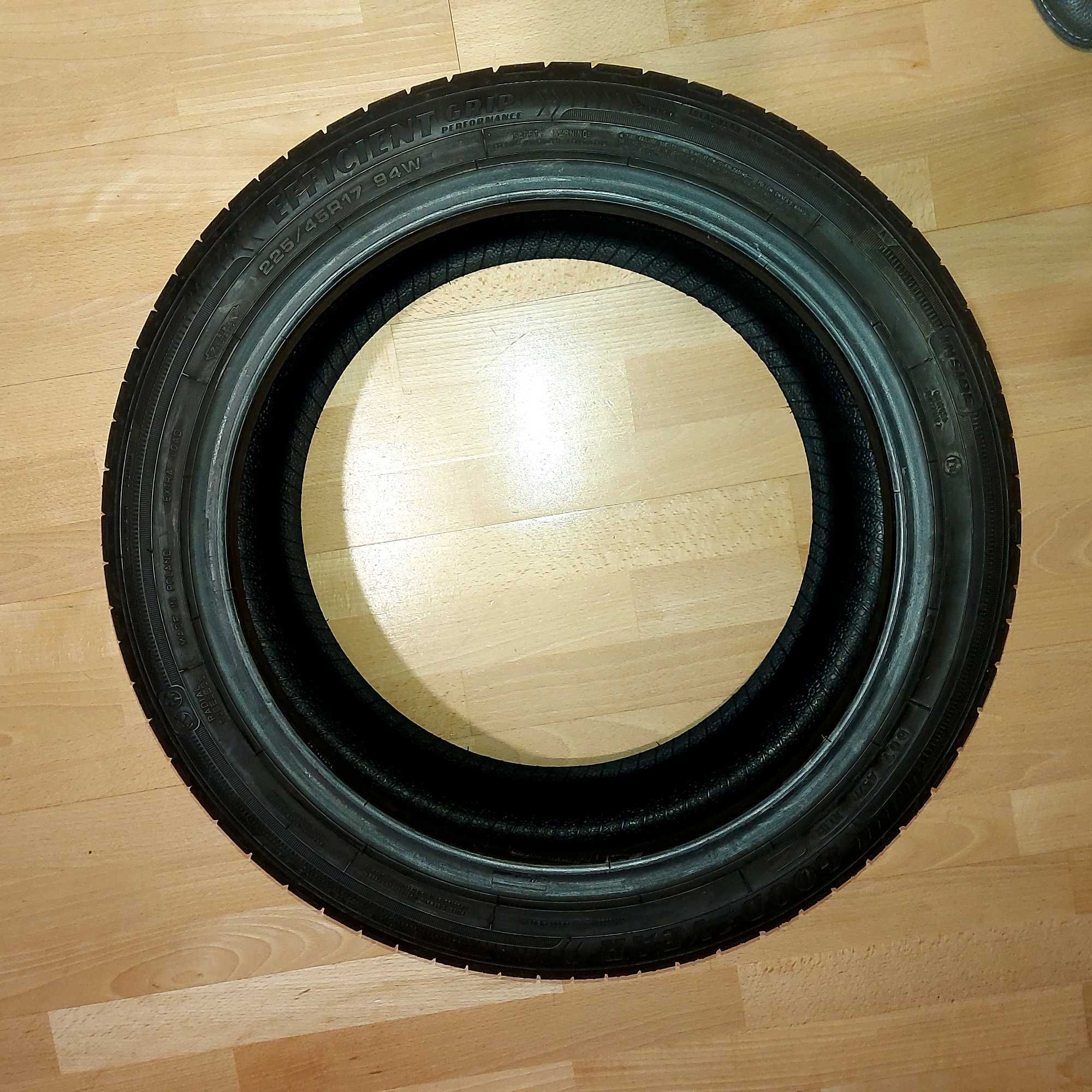 Goodyear 225 / 45 R 17