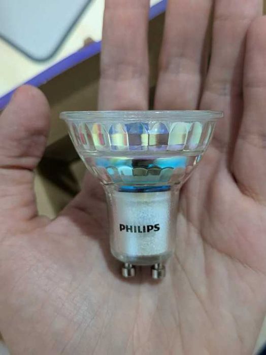 Lâmpadas Philips, reguláveis, com Warm Glow