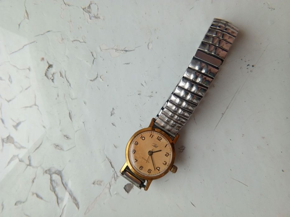 Механические наручные часы Заря 21 камня Часы женские Заря Au позолота