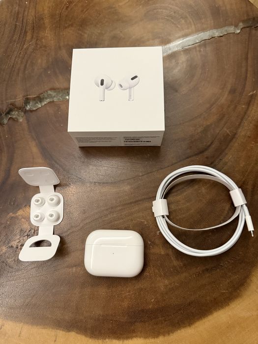 AirPods Pro 2 (Lightning)