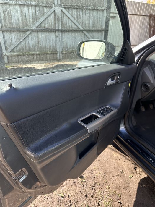 Продам автомобіль Volvo V50, 2007 рік, 2.0d