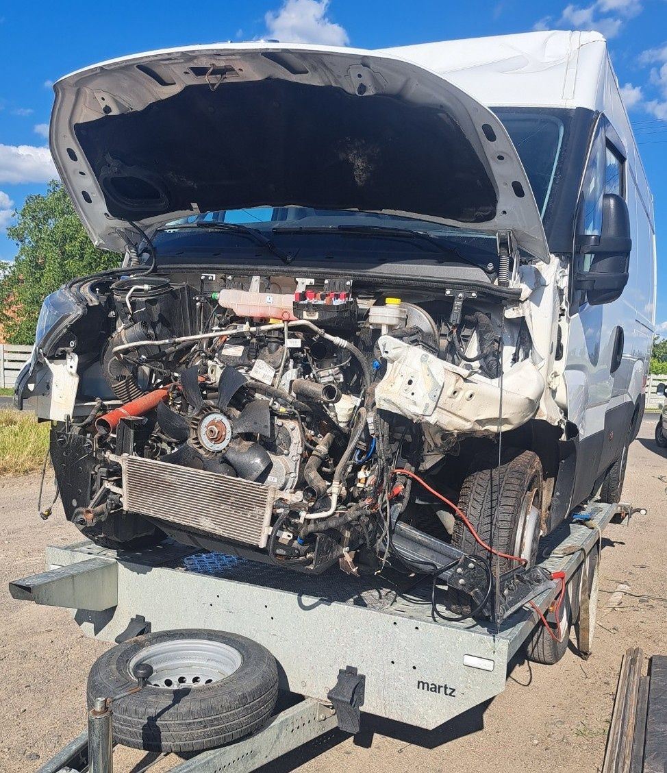 Iveco daily 2023r full led automat hi matic 3.0 180km mały przebieg