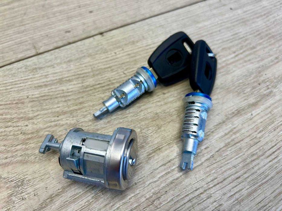 Замок Личинка Серцевина Fiat Ducato 250 Boxer Jumper Дукато Боксер