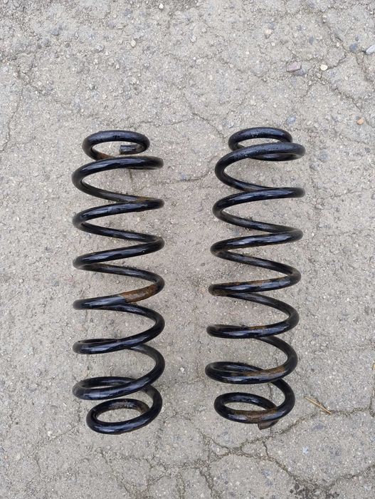 Volkswagen touran 1 задні пружини