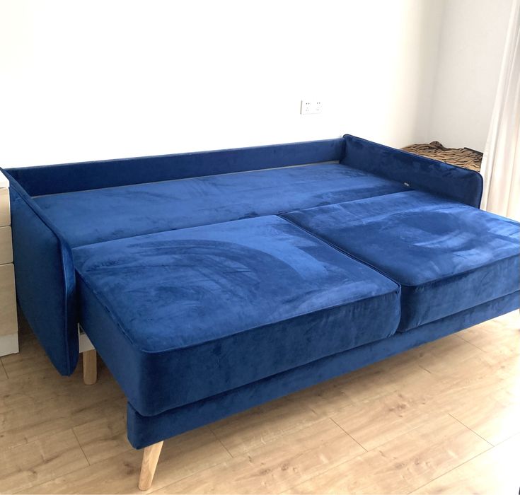 Диван - кровать розкладний для сидіння та сну